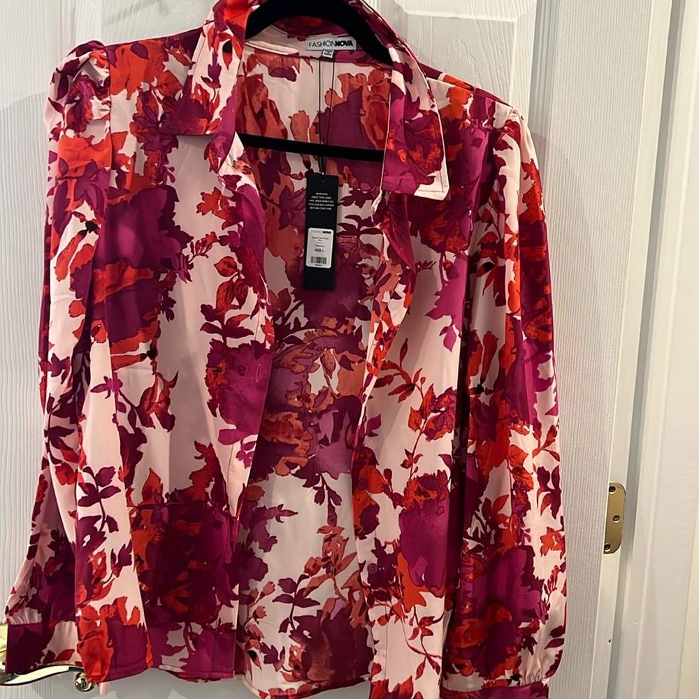 NWT button up floral shirt